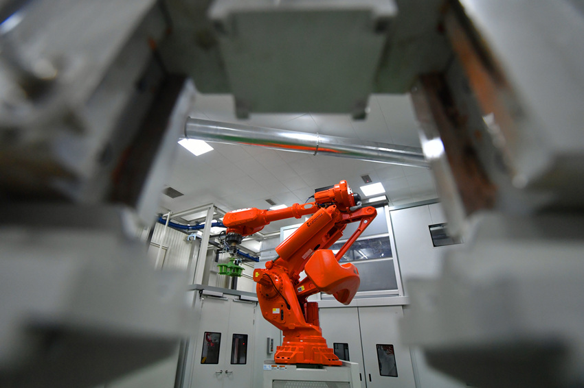 �����׸�ȼ���ǻ�������ظ���͸ƽҶƬ�������ֻ����������ڹ�ͼ