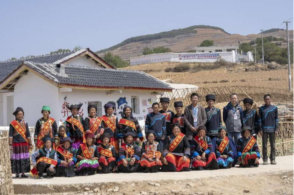 ��ɽ����70���� �� �۽������桱��׼��������ƴ���ɽ��ȫ�ƽ���������